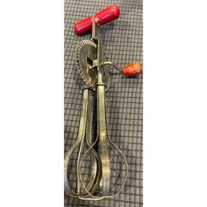 Vintage High Speed Super Center Drive Beater Stainless Red Wood Handle USA